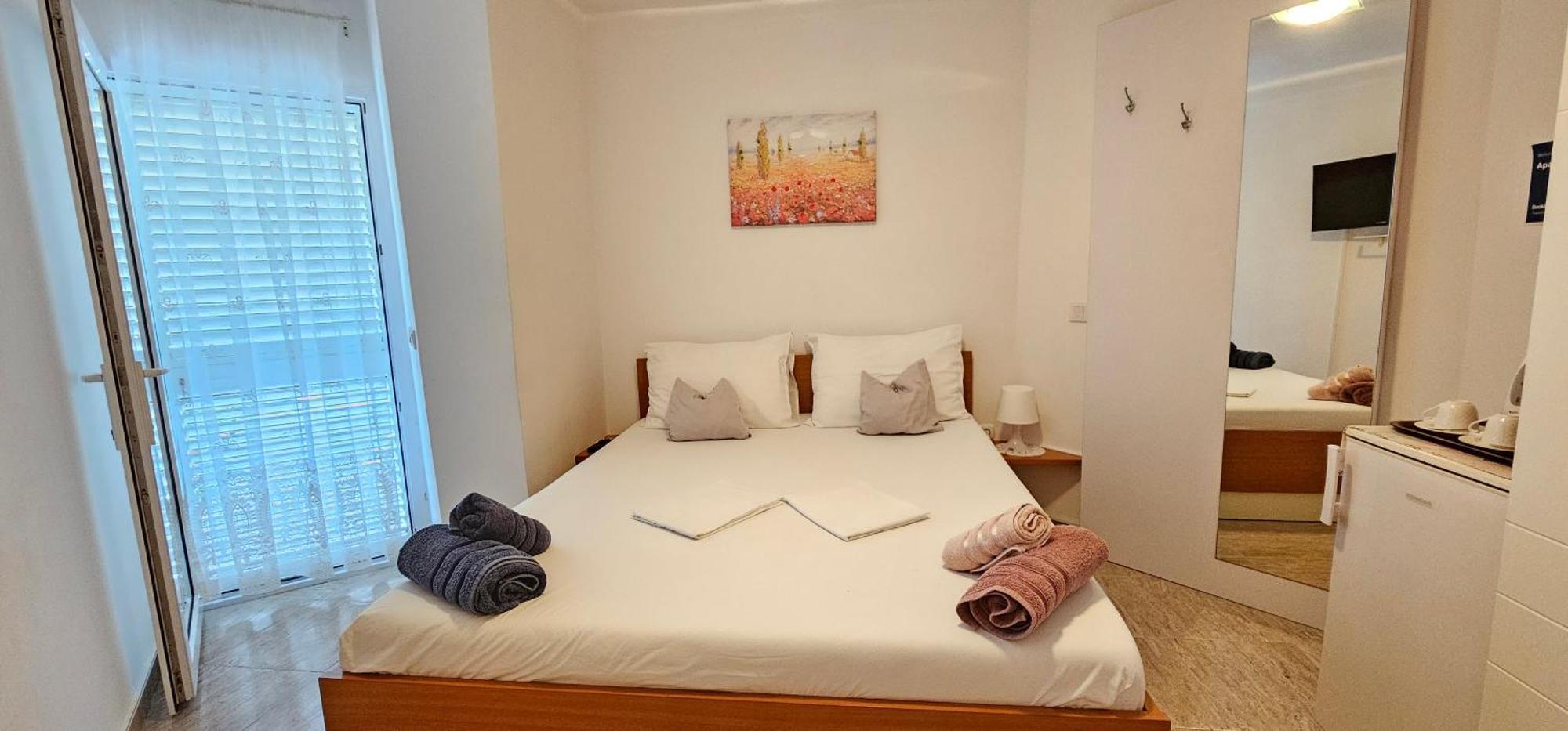 Apartment Tonci Novalja Luaran gambar